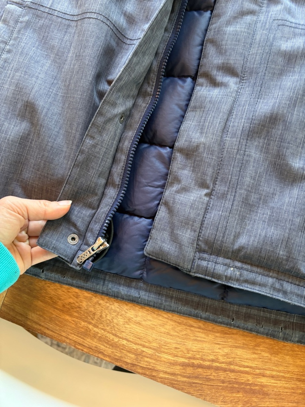 Patagonia Men's Jacket Heathered Navy - Picture 4 of 16